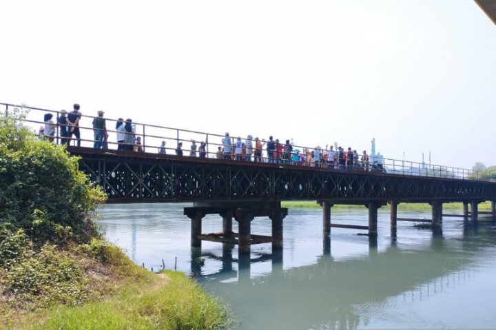Proyek KCIC Diminta Tak Bongkar Jembatan Parungnala Karawang